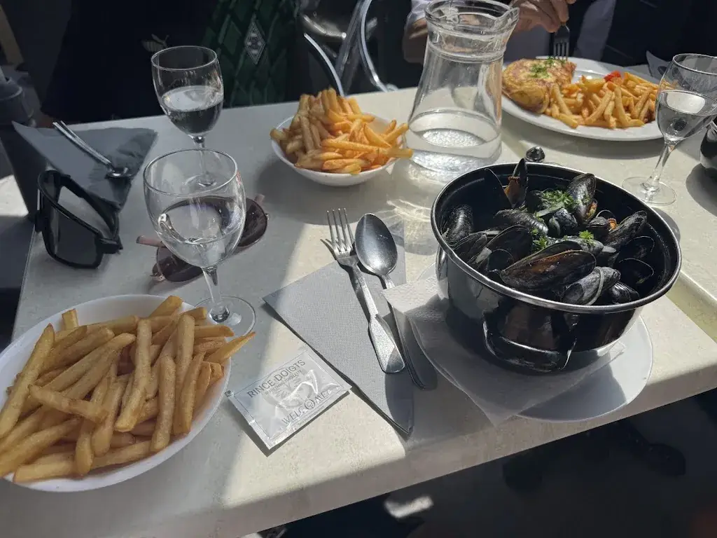 Tetiana Busuiok_Le Petit Saint Pierre_Yport_review