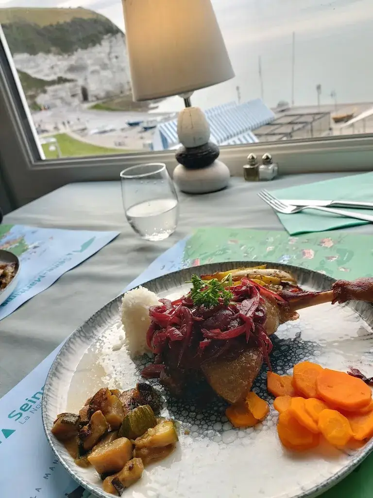 monica pronzini_La Sirène_Yport_review