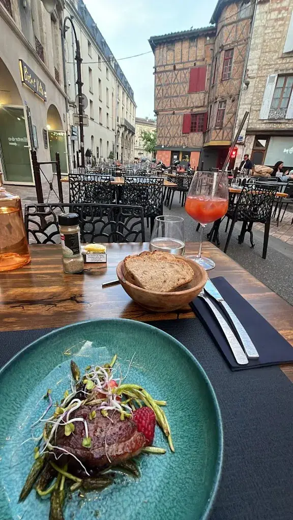 420 D 420_Le Bistrot Voltaire_Agen_review