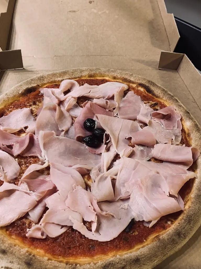 Léa BacToBac_Giovanni pizza jujurieux_Jujurieux_review