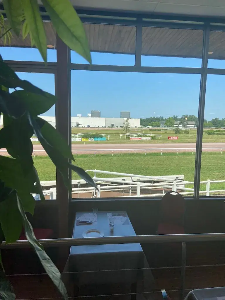 Restaurant de l'Hippodrome / Le boeuf au galop restaurant in Passage