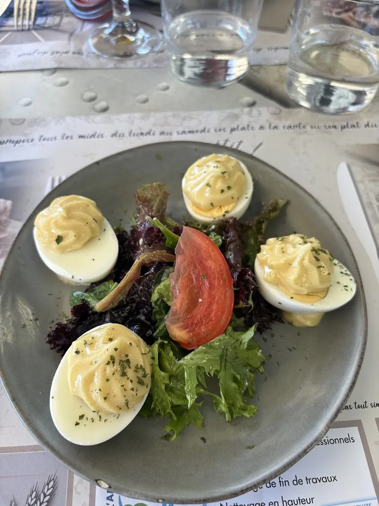 Felia Jnv_Le Bistrot De La Garenne_Passage_review