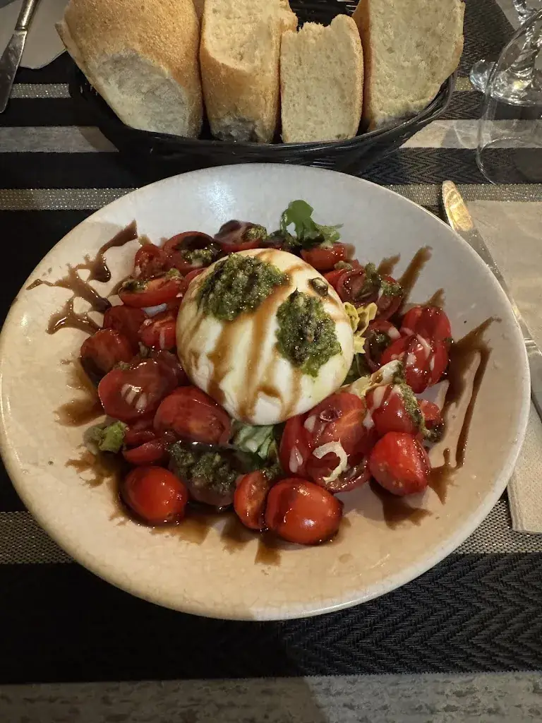 Nass Hasnaoui_Restaurant Maison RAHOUYI_Boé_review