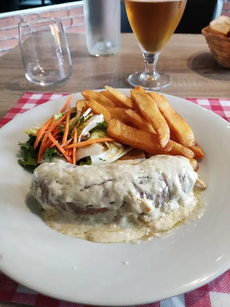 bertrand couturier_Bistrot Le Basilic_Aiguillon_review