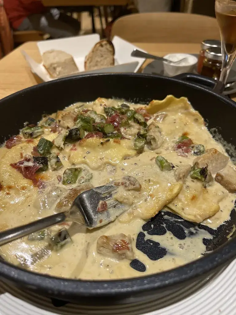 Camilla Rosenberg_À La Terrade en bord de Creuse_Aubusson_review