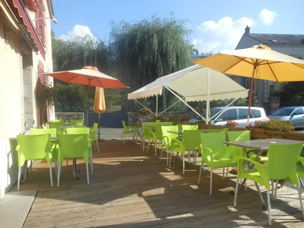 Auberge la Chaumière restaurante en Chéniers