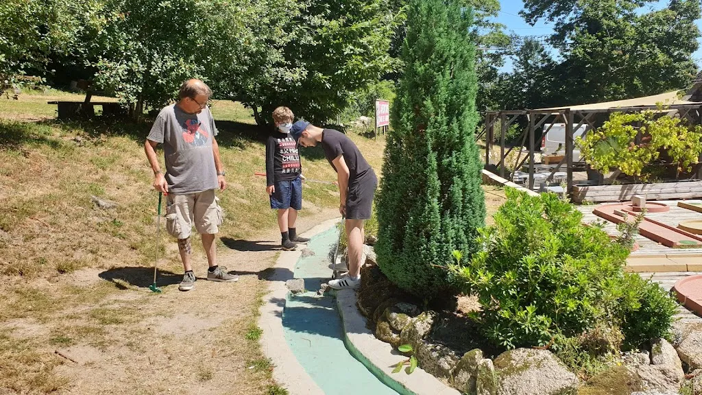 Marianne Ironside_Le Chalet des Pierres Jaumâtres_Toulx-Sainte-Croix_review