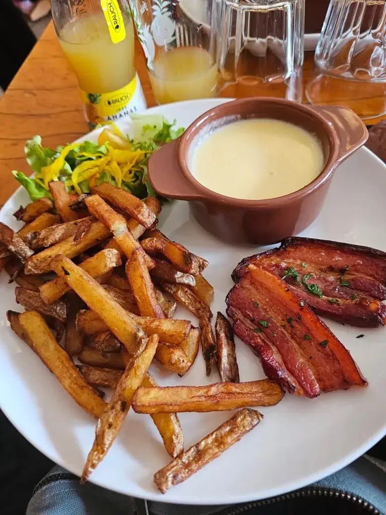 Chez Armand Le Bistrot Art Déco à Aubusson_Aubusson_slider_image_3