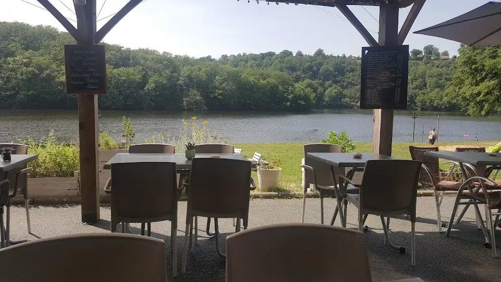 O Z’amis du Lac ristorante a Bourg-d'Hem