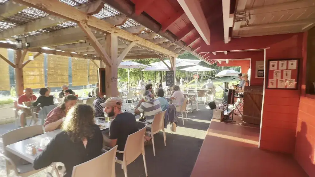 O Z’amis du Lac_Bourg-d'Hem_slider_image_2