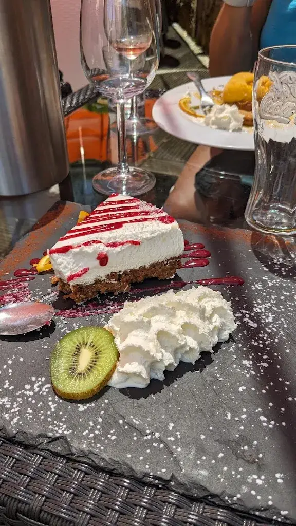 Scott Gourlay_Le 12 Restaurant Airvault - Fait Maison Produits Frais_Airvault_review