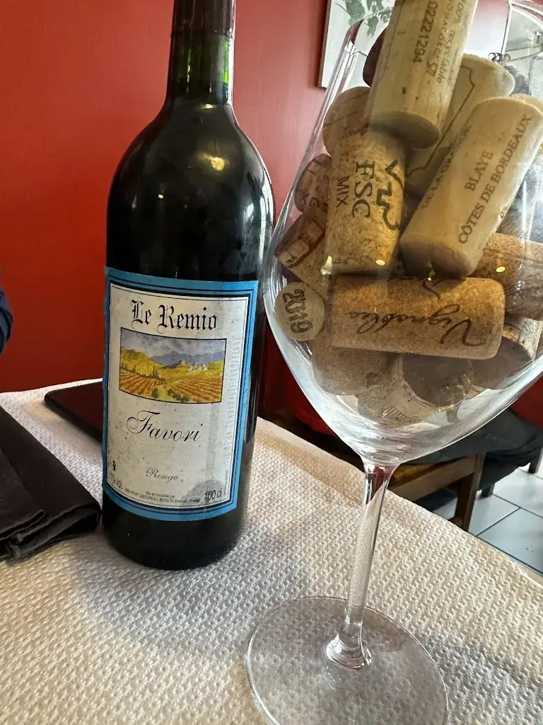 Jason Trower_Au Bon Accueil - Hôtel Restaurant Bar_Saint-Généroux_recensione