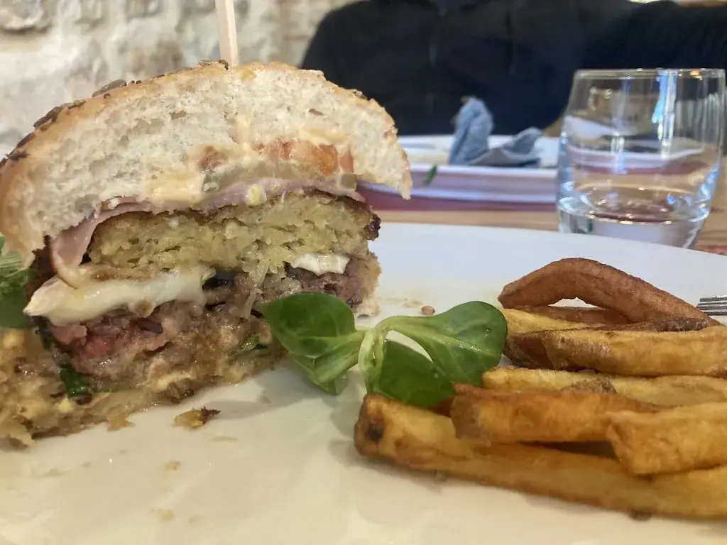 Marianna La Tona_Auberge Sainte Catherine_Saint-Loup-Lamairé_review