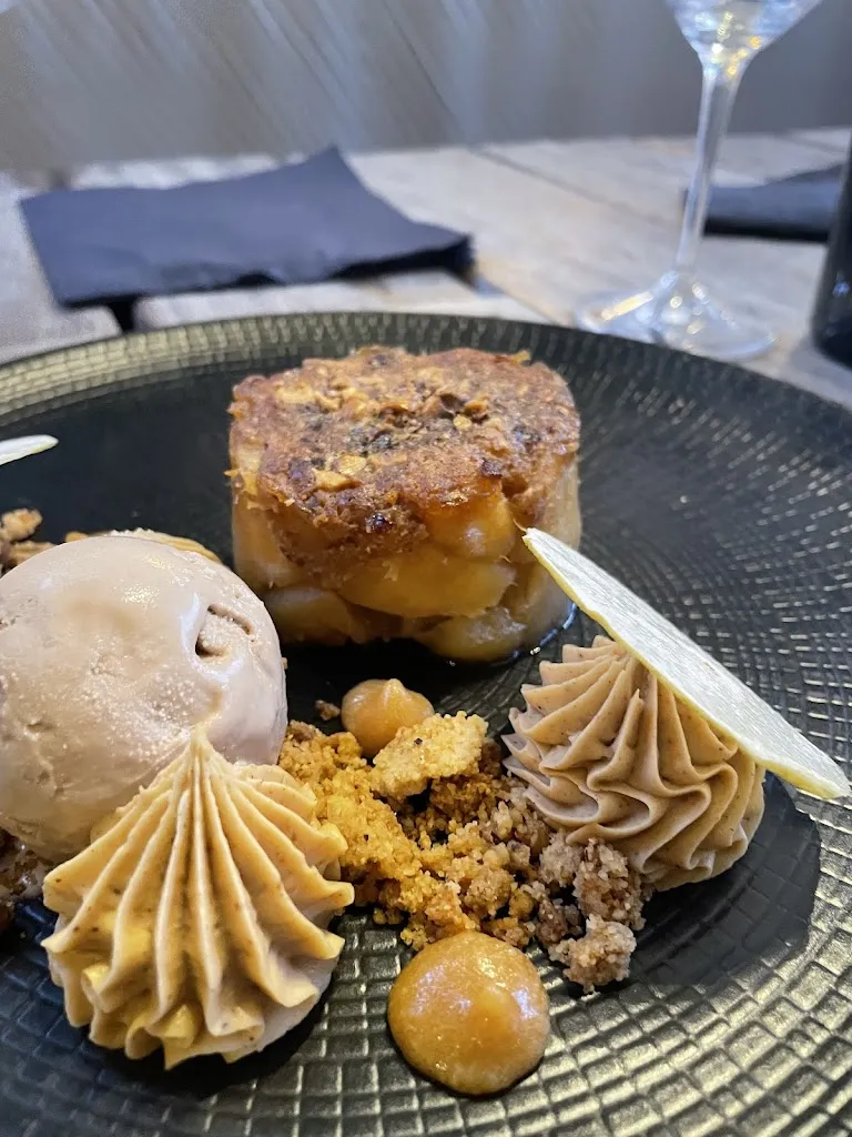 Kyra Alas_Les Planches_Niort_recensione