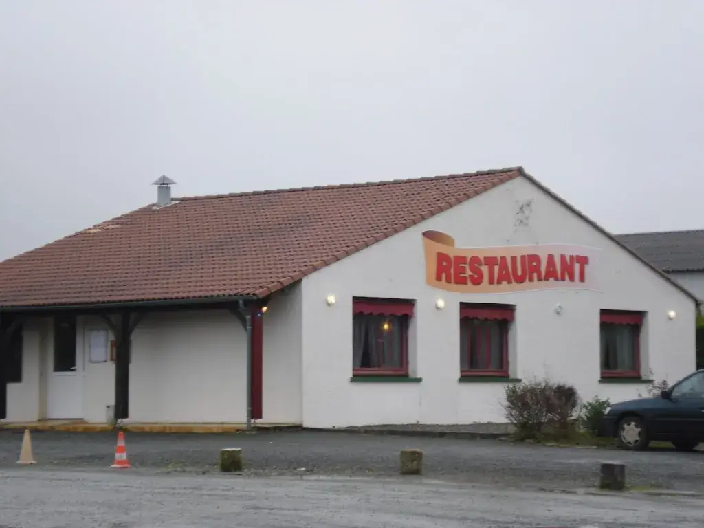 ENFAIM! restaurant in Prahecq