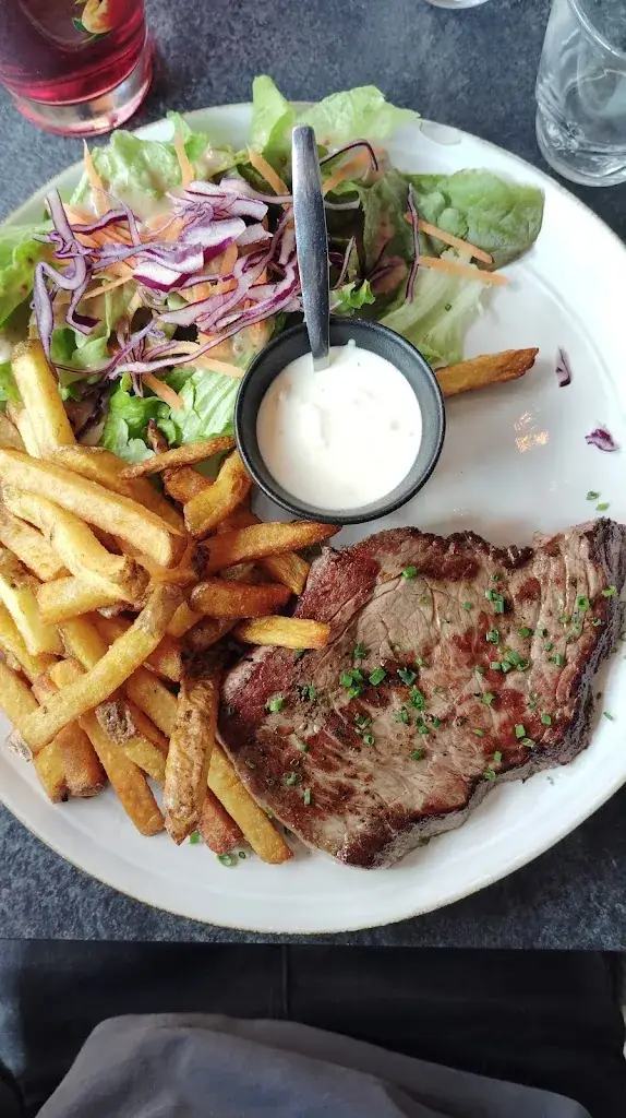 Chloé Blondel_L'arrOsoir_Niort_review