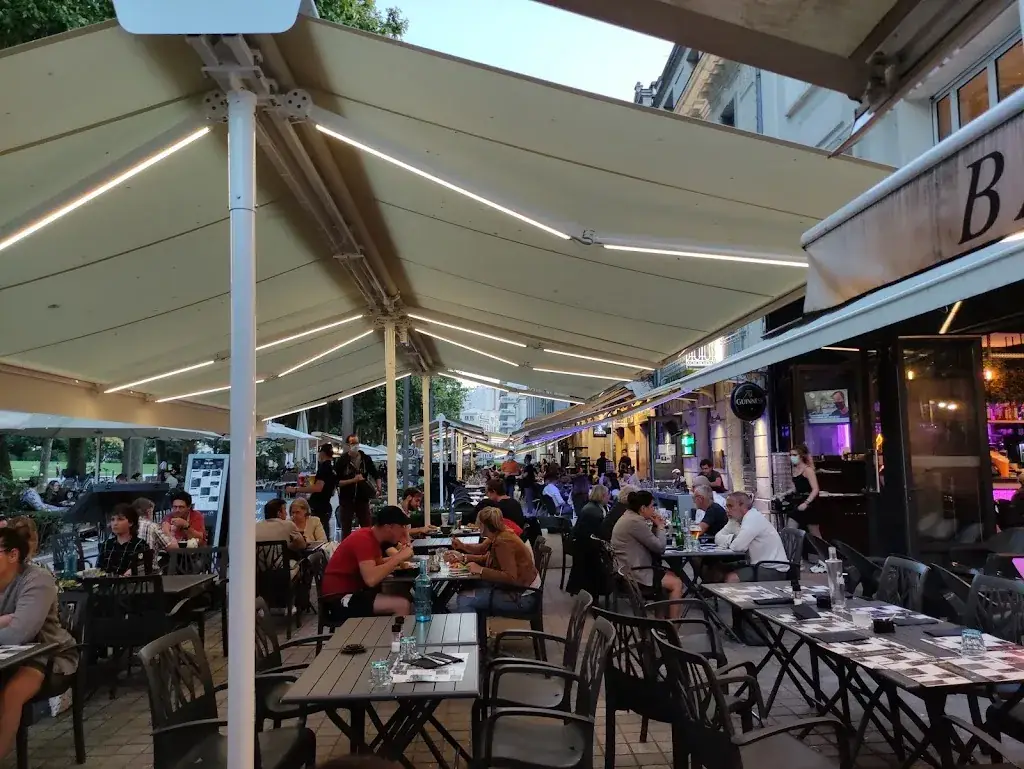 La Villa_Niort_slider_image_1