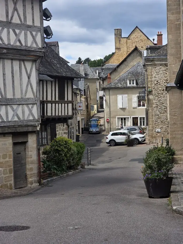 Luli Jafron_L' Ardoise Fût-ée_Donzenac_recensione