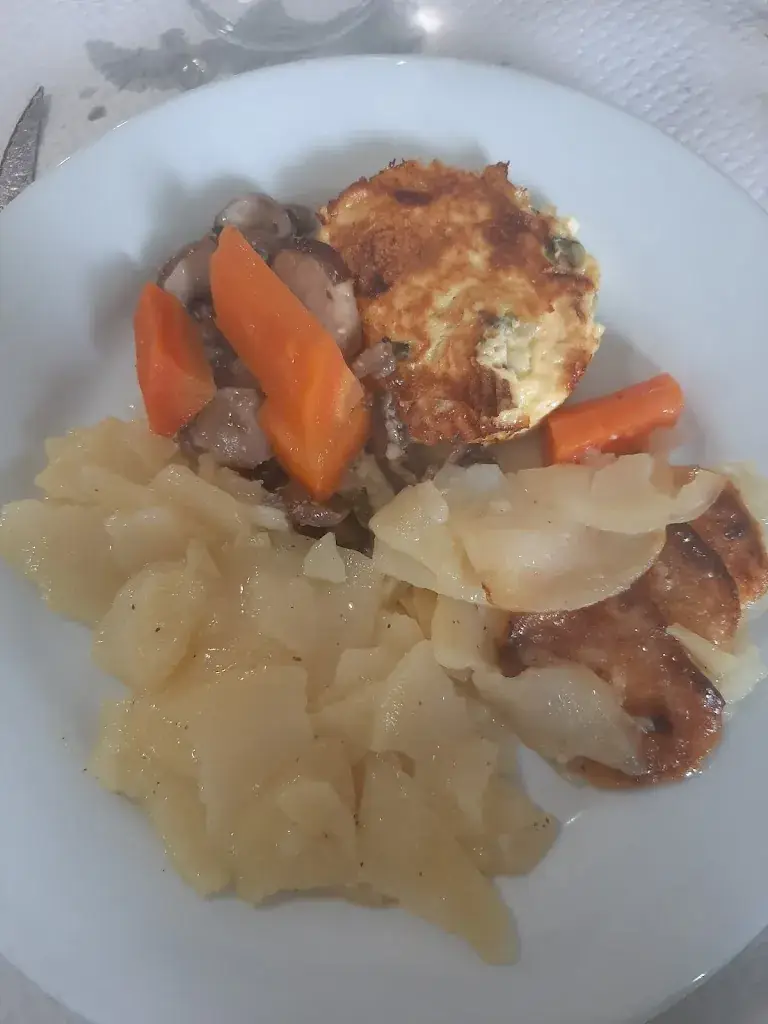 Restaurant Beal_Saint-Régis-du-Coin_slider_image_3