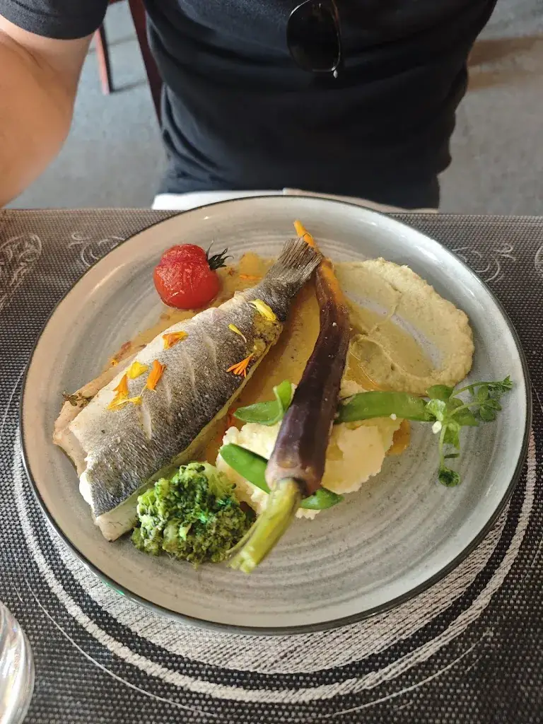 Le Périgord_Donzenac_slider_image_3