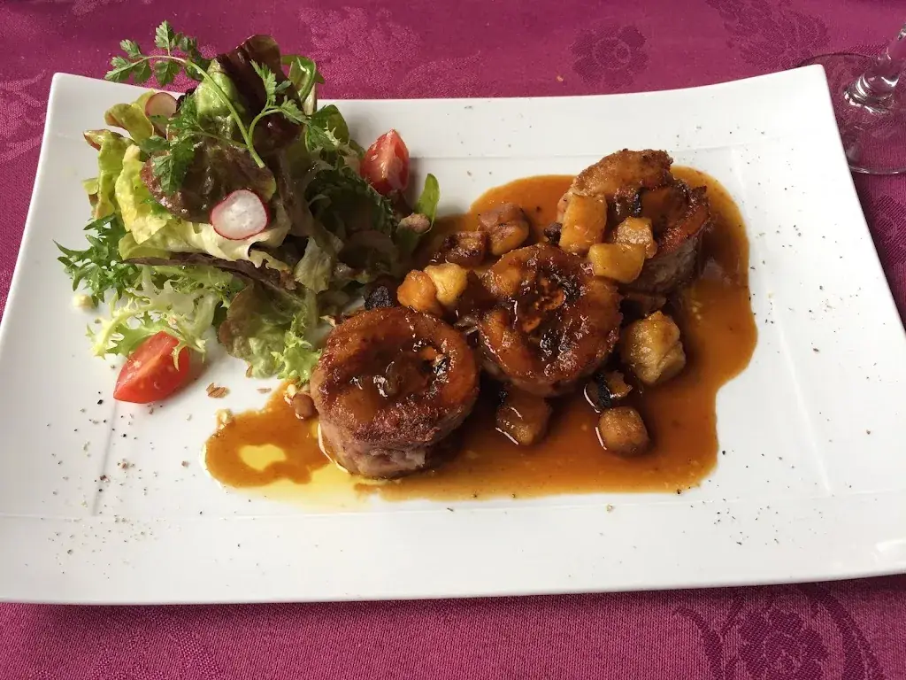 Tharaporn_Hôtel-Restaurant des Voyageurs_Ambazac_review