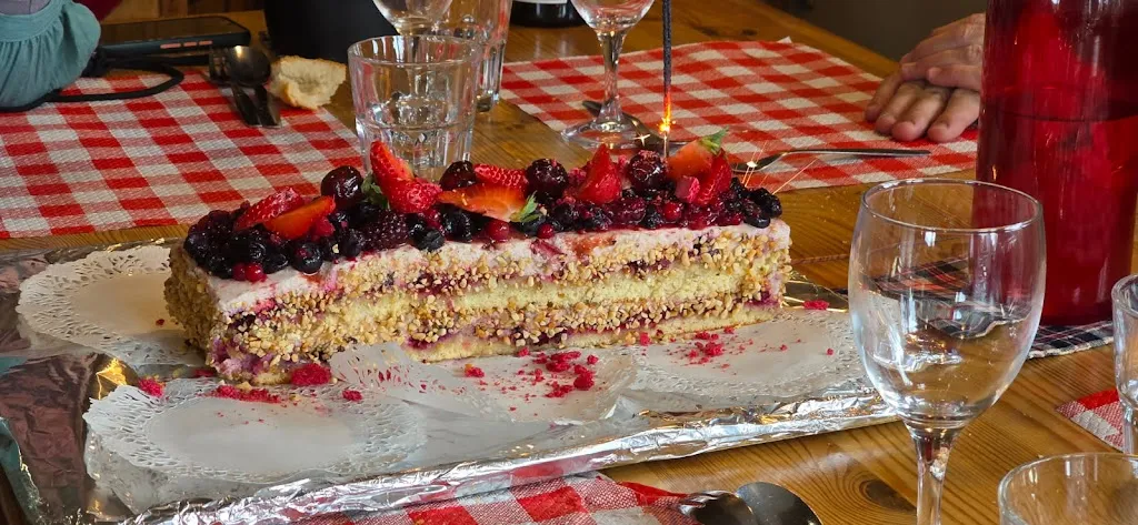 Nathalie Maniquet_Auberge des Trois Clochers_Saint-Léger-la-Montagne_review