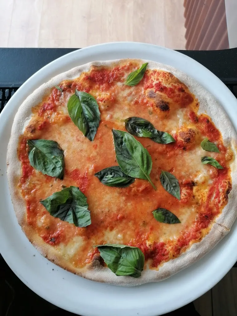 PIZZERIA COMME EN ITALIE_Ambarès-et-Lagrave_slider_image_3