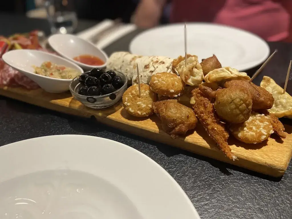 Pavel Janda_La Villa Loubésienne_Saint-Loubès_review