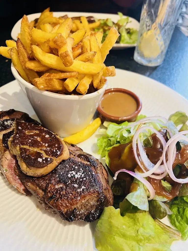 B B_La Villa Loubésienne_Saint-Loubès_review