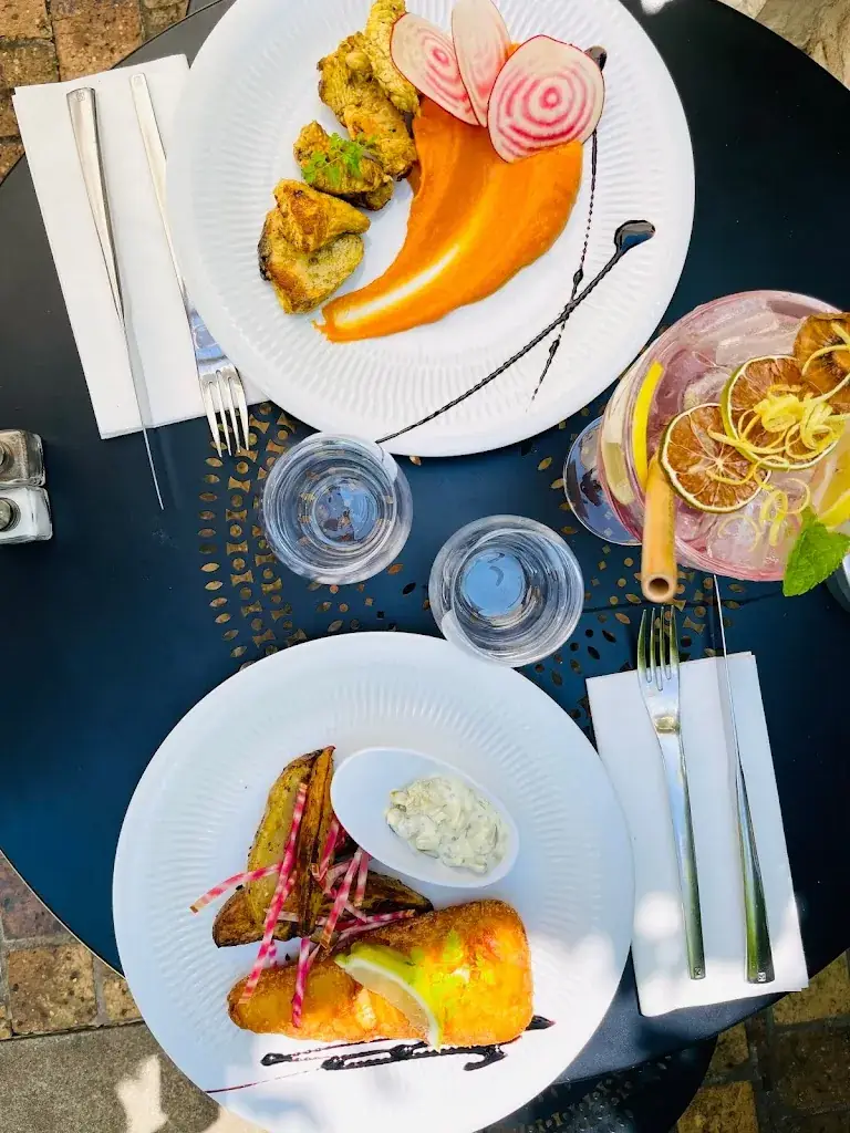 La Villa Loubésienne_Saint-Loubès_slider_image_3