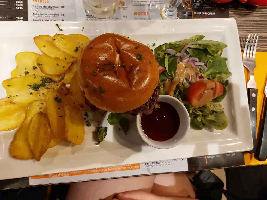 Laetitia_Star Grill_Sainte-Eulalie_review