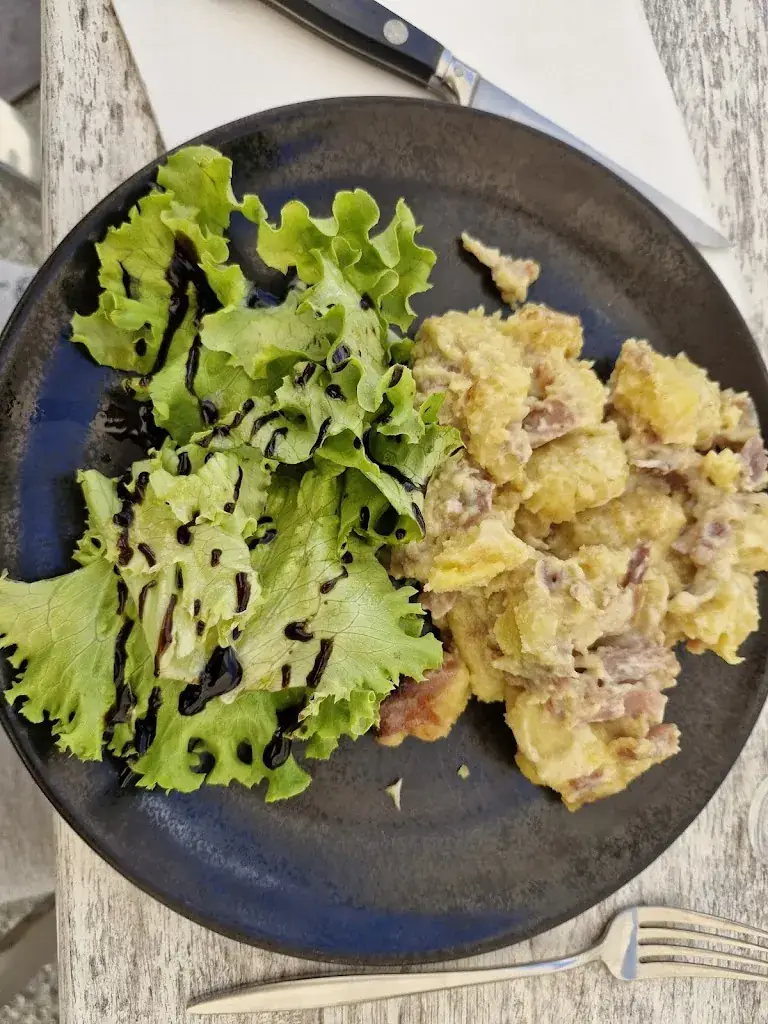 Thibault Photography_Le Petit Café_Roche-sur-Foron_review