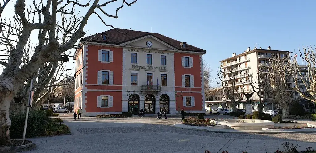 Le Petit Café_Roche-sur-Foron_slider_image_3