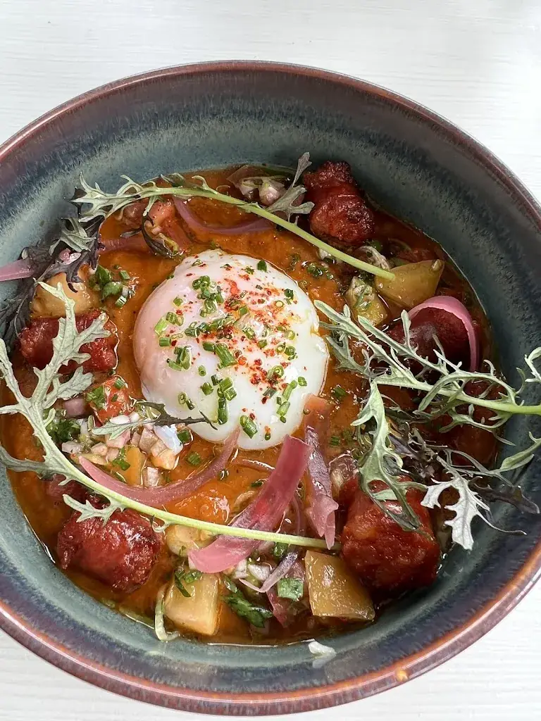 Кристиян Йончев_Mômes Anglet_Anglet_reseña