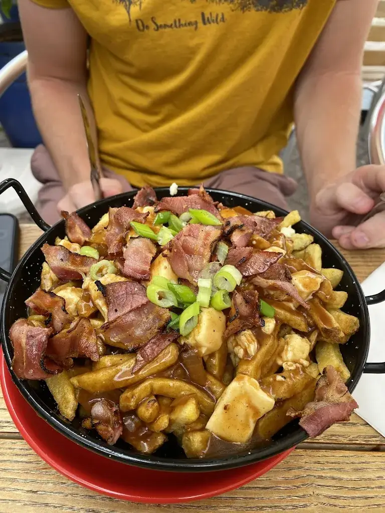 Krystyna Zhukova_Muskoka_Anglet_avis