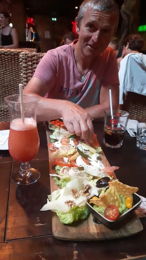 Menu_Jungle Café restaurant anglet festif , bar , boite de nuit tapas , groupe et cocktails_Anglet_image_7