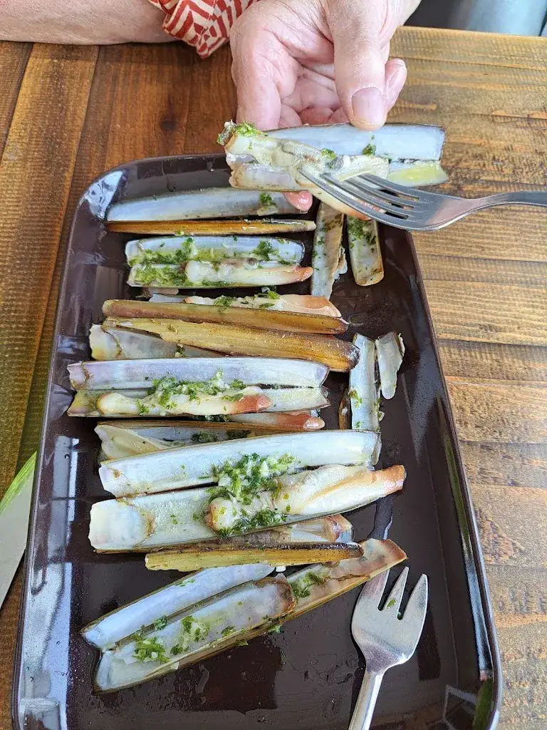 Scott VanDewerker_L'Esquirey_Andernos-les-Bains_review