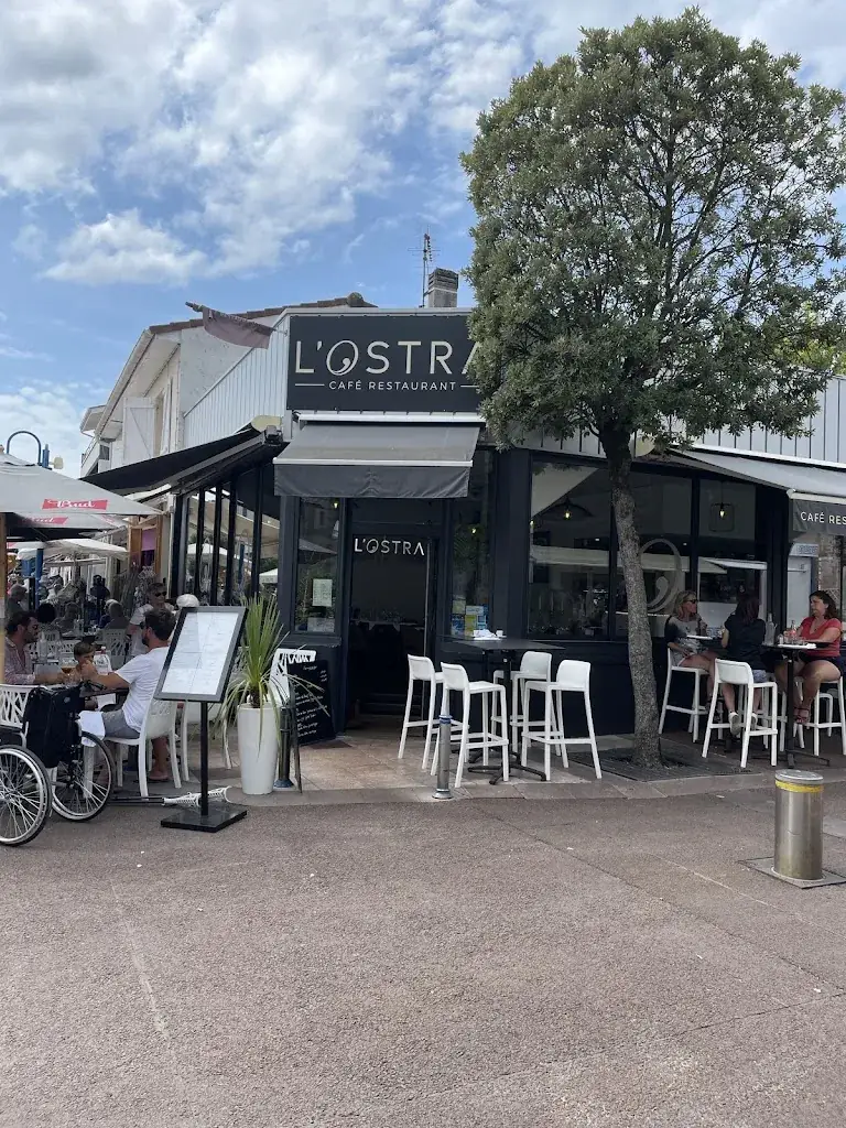 Madeleine Parnot (Mads)_L' OSTRA_Andernos-les-Bains_review