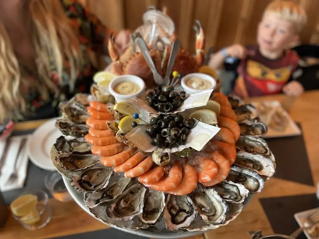 Per Wagner_Fish Head_Andernos-les-Bains_review