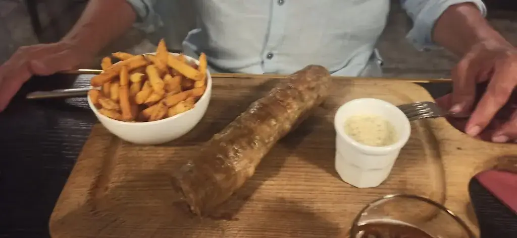 Marie Pecout_Le Cochon Volant - Andernos_Andernos-les-Bains_recensione