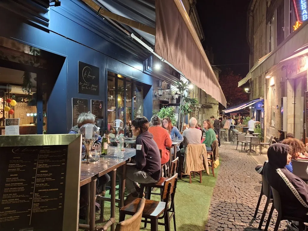 LE LOUNGE restaurant in Angoulême