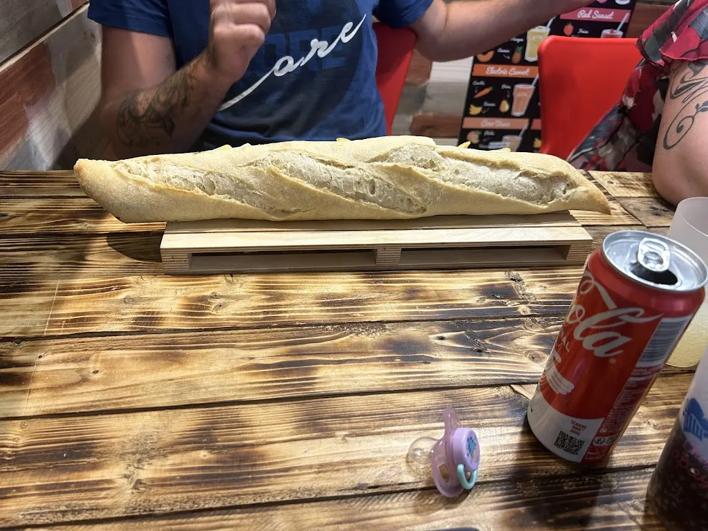 Kelly Lilly_Chez Papayou_Joyeuse_review