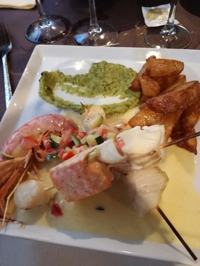 Enrico Crocco_Angolo d'Italia_Angoulême_review