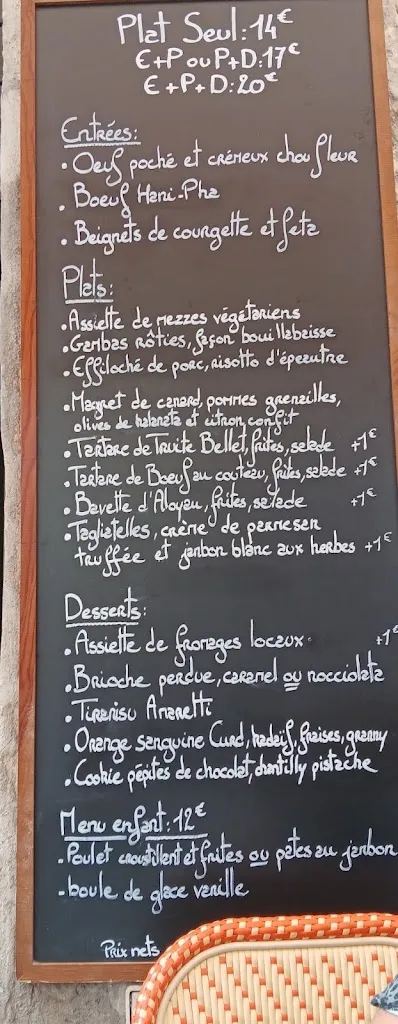 Ian Connell_yiayia_Angoulême_review