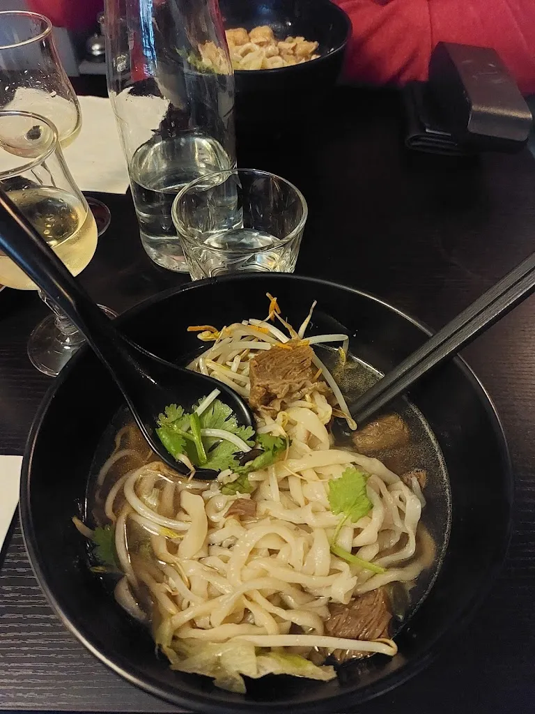 Armand Paulet_A La Cantonaise_Angoulême_review