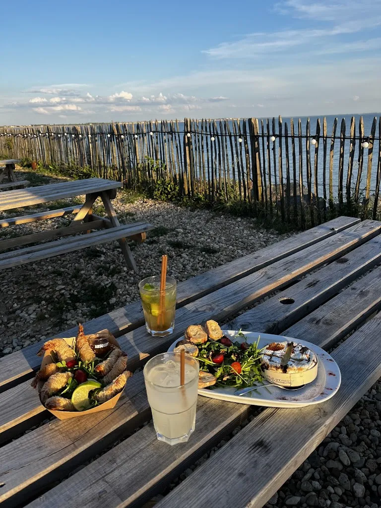 Benjamin Thomas_La Baie des Îles_Angoulins_review