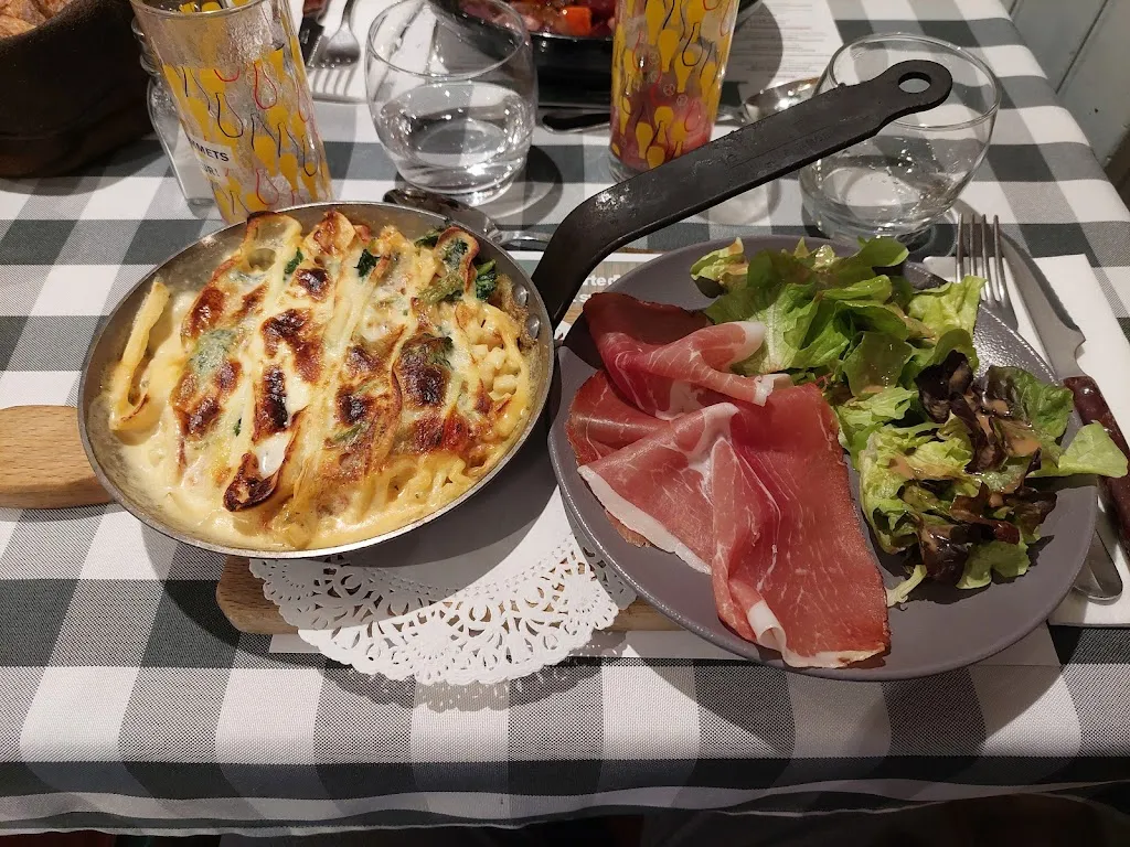 Auberge d'Ayze - chez l'Anaïs_Ayse_slider_image_3