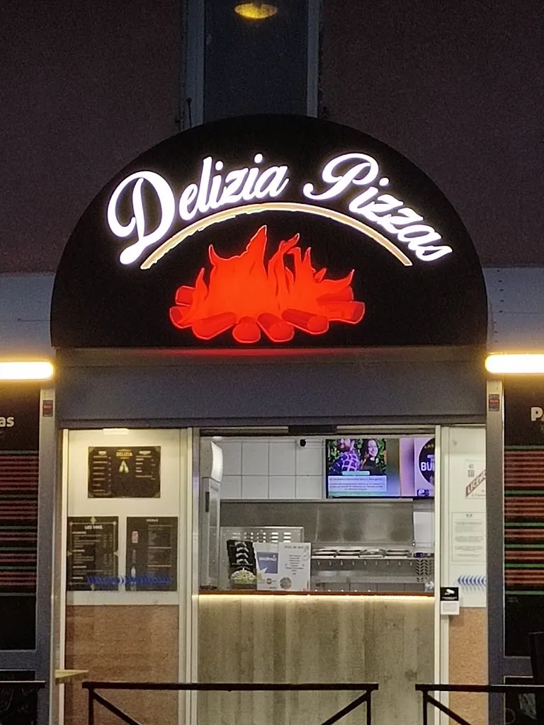 Delizia pizzas restaurant in Angresse