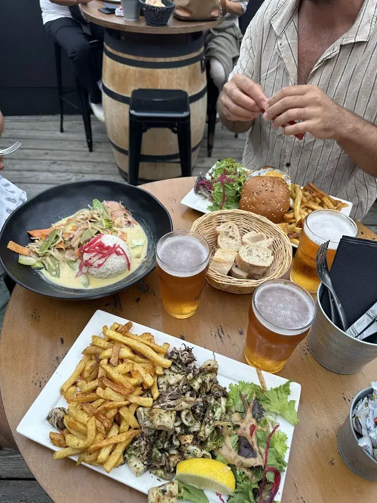 Surf Sphere (surfsphere.com)_Prohibistro_Soorts-Hossegor_review