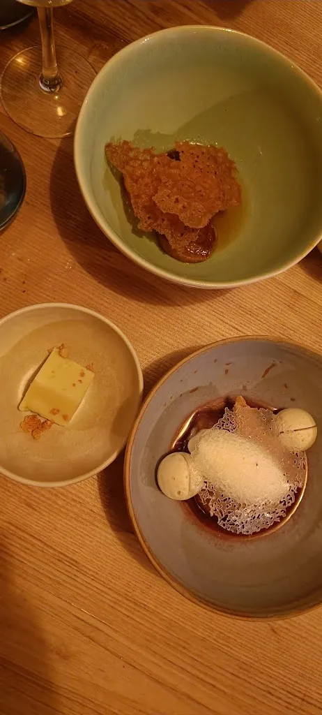 Michel Huguenin_GOUSTUT_Capbreton_review